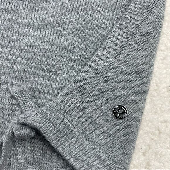 Lululemon All In A Day Hooded Poncho - Picture 4 of 5